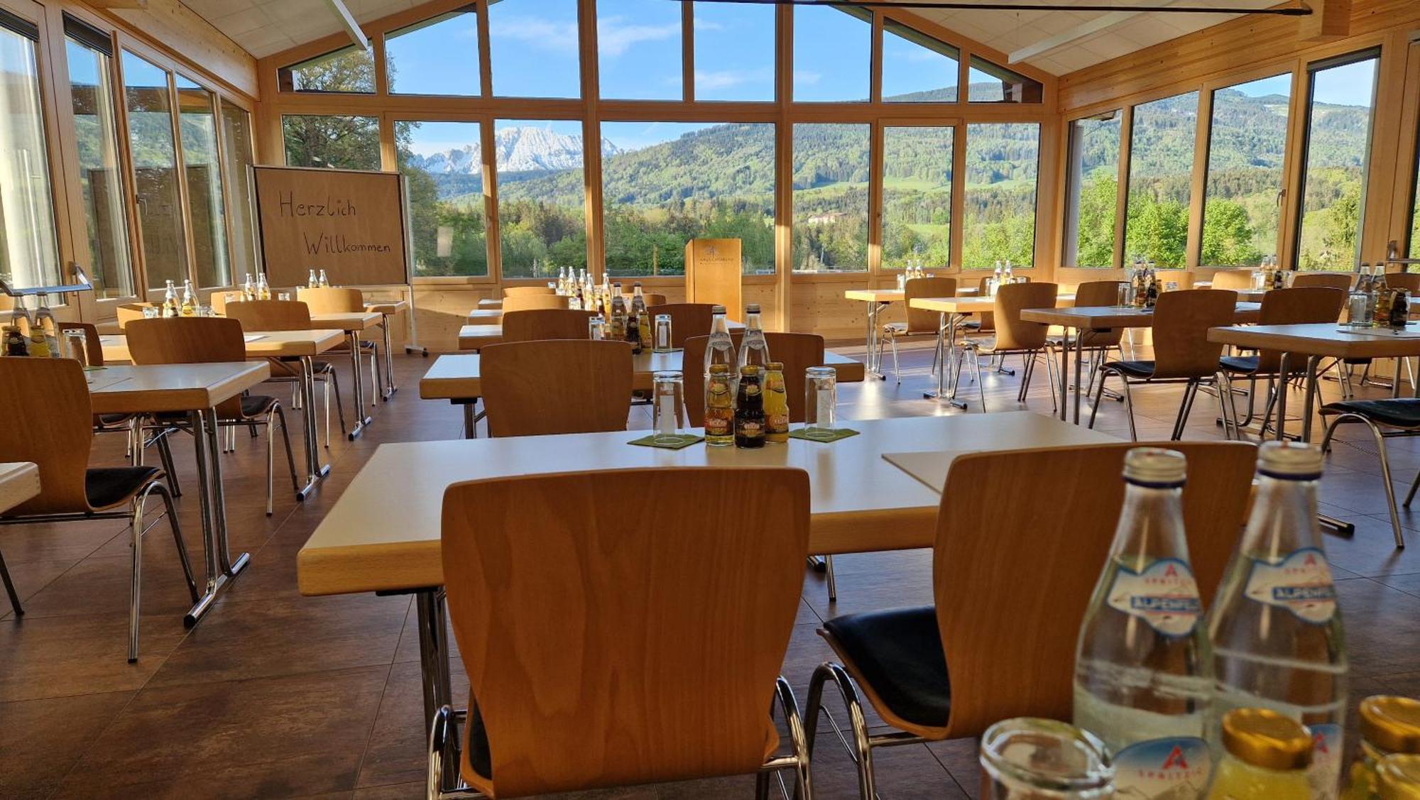 Haus Chiemgau - Kolping-Familienhotel ไทเซนดอร์ฟ ภายนอก รูปภาพ
