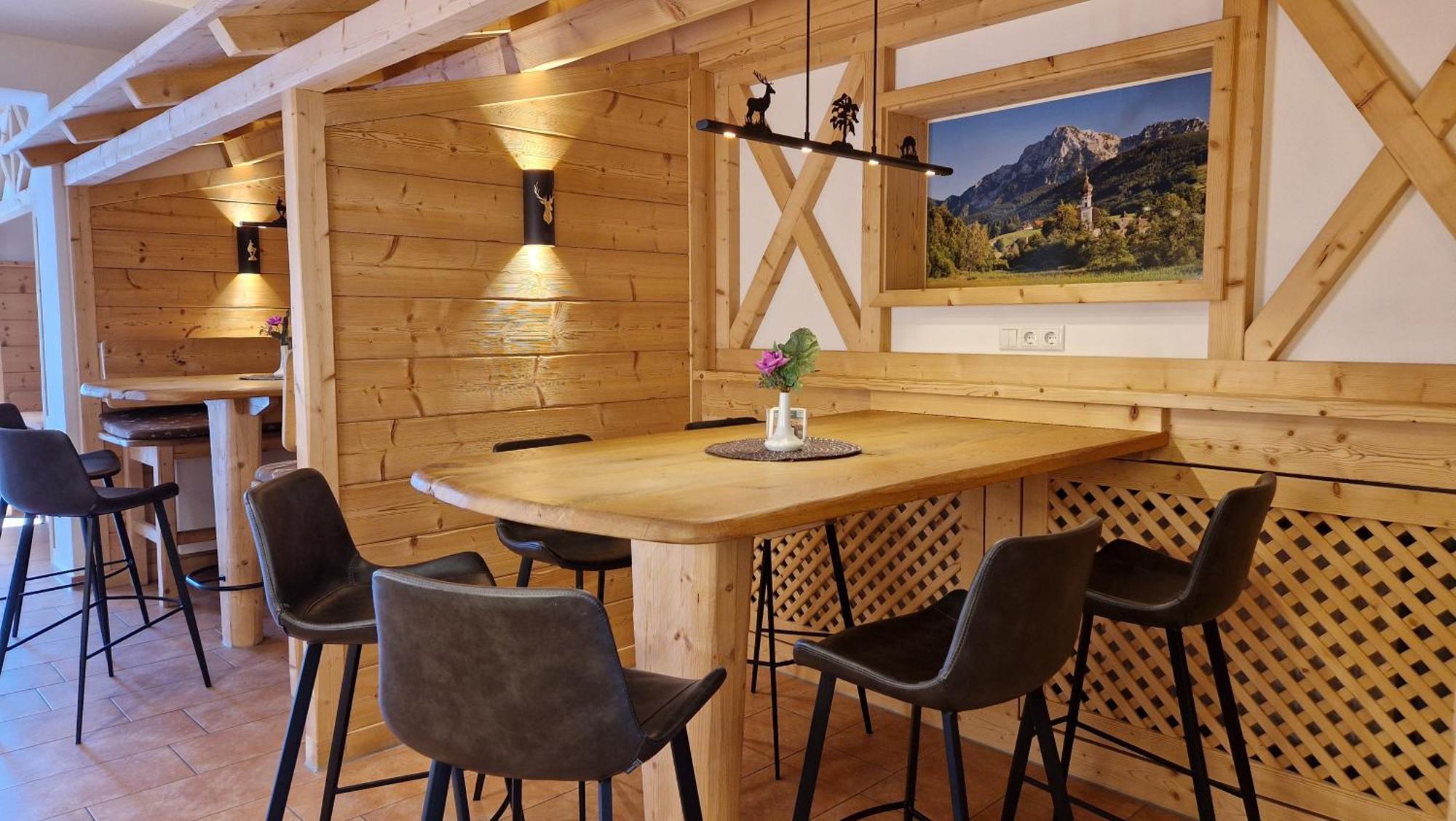 Haus Chiemgau - Kolping-Familienhotel ไทเซนดอร์ฟ ภายนอก รูปภาพ
