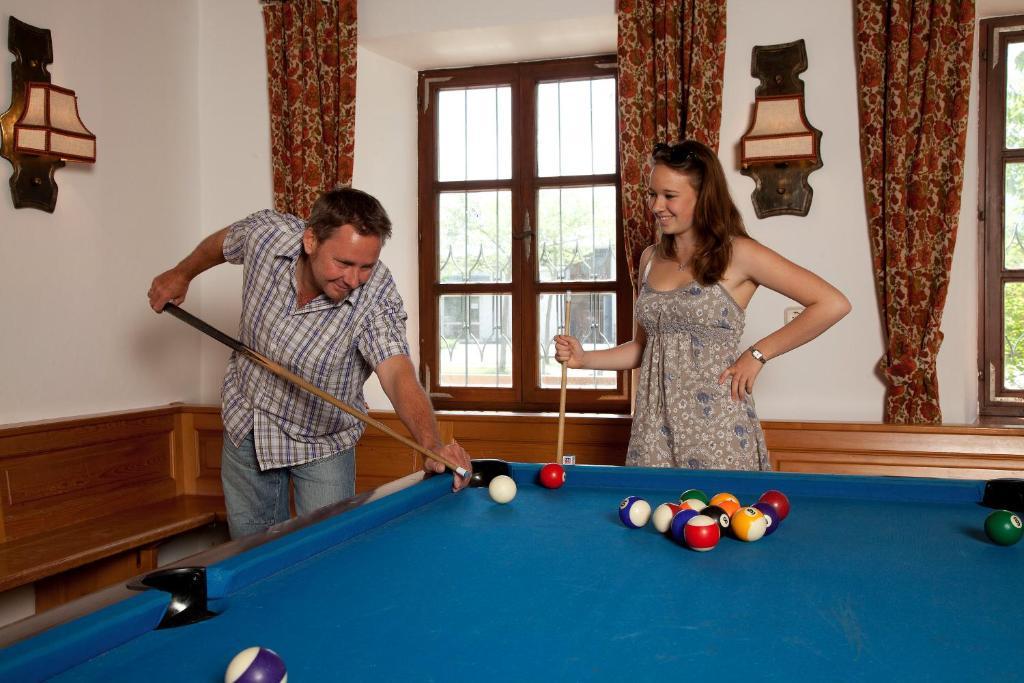 Haus Chiemgau - Kolping-Familienhotel ไทเซนดอร์ฟ ภายนอก รูปภาพ