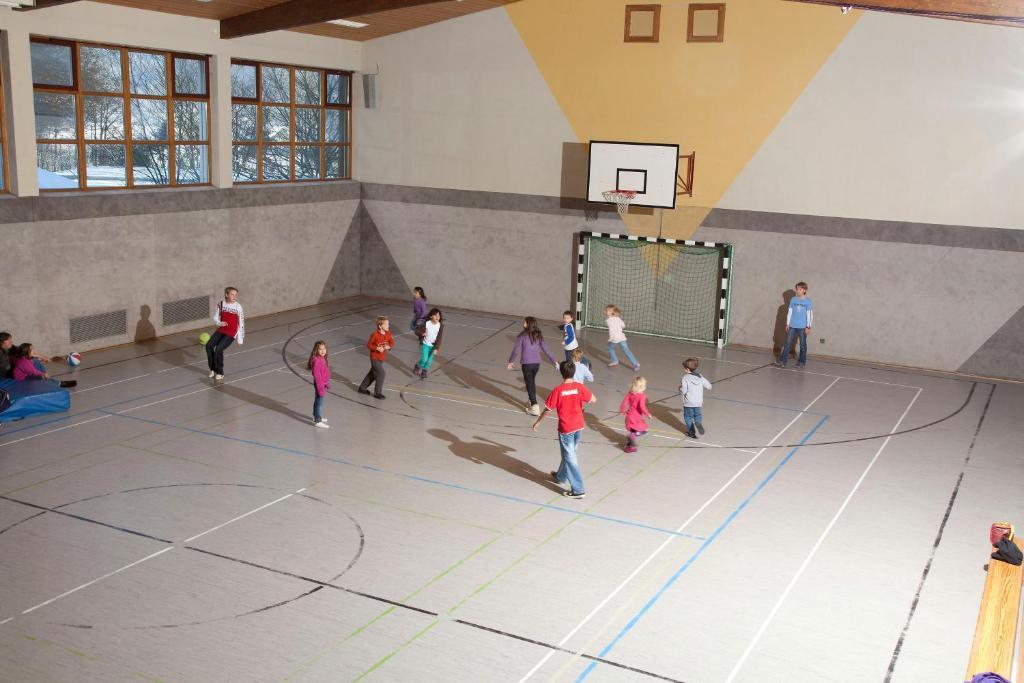 Haus Chiemgau - Kolping-Familienhotel ไทเซนดอร์ฟ ภายนอก รูปภาพ